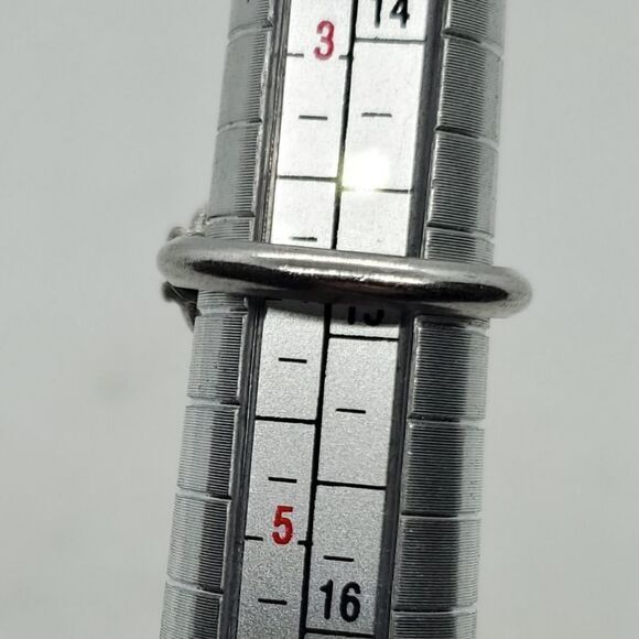 Vintage Avon Mirabella Silver, Gray, & Blue Ring - Picture 7 of 7